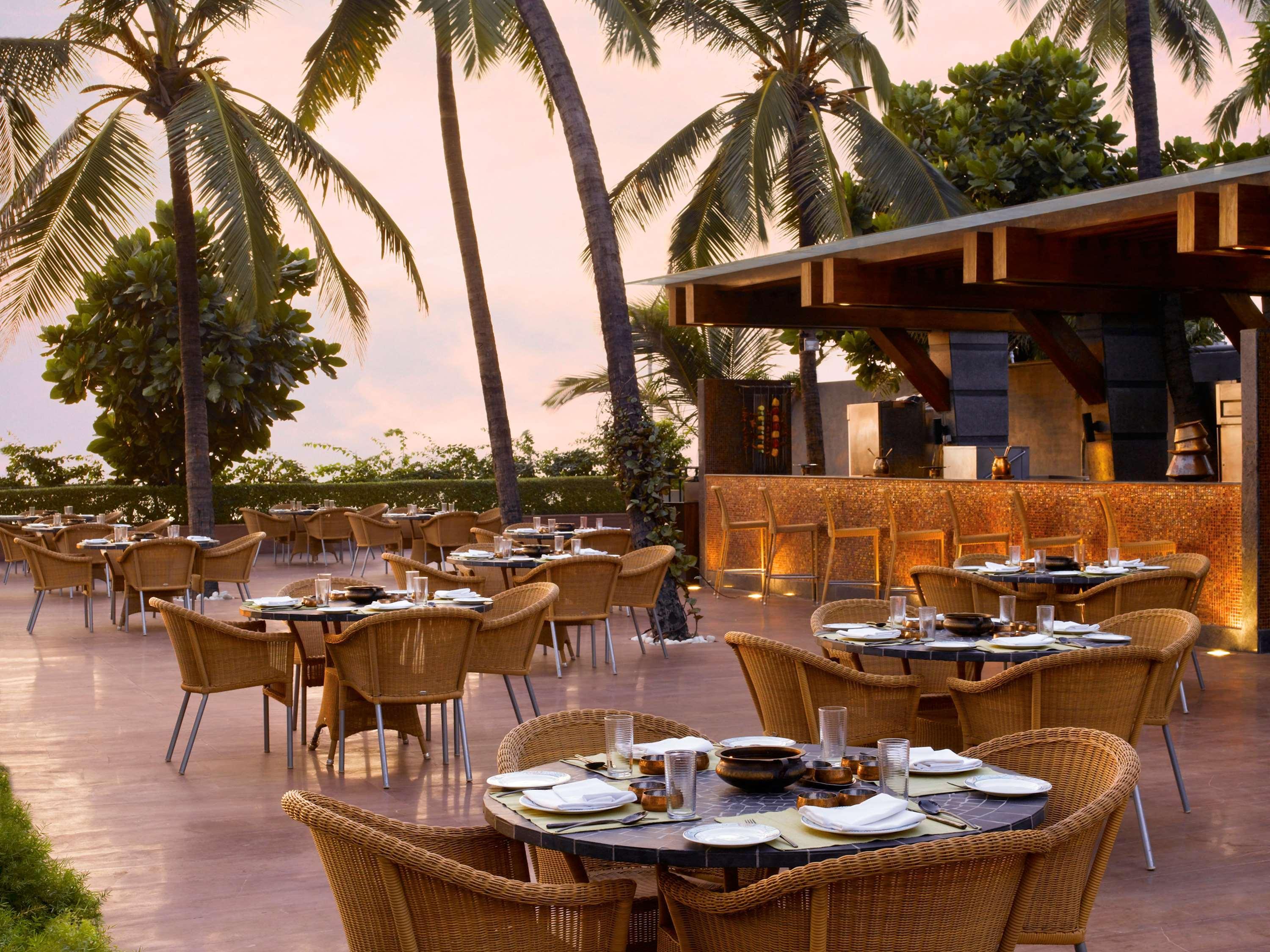 Novotel Mumbai Juhu Beach Bombaim Exterior foto The Park, Hyderabad