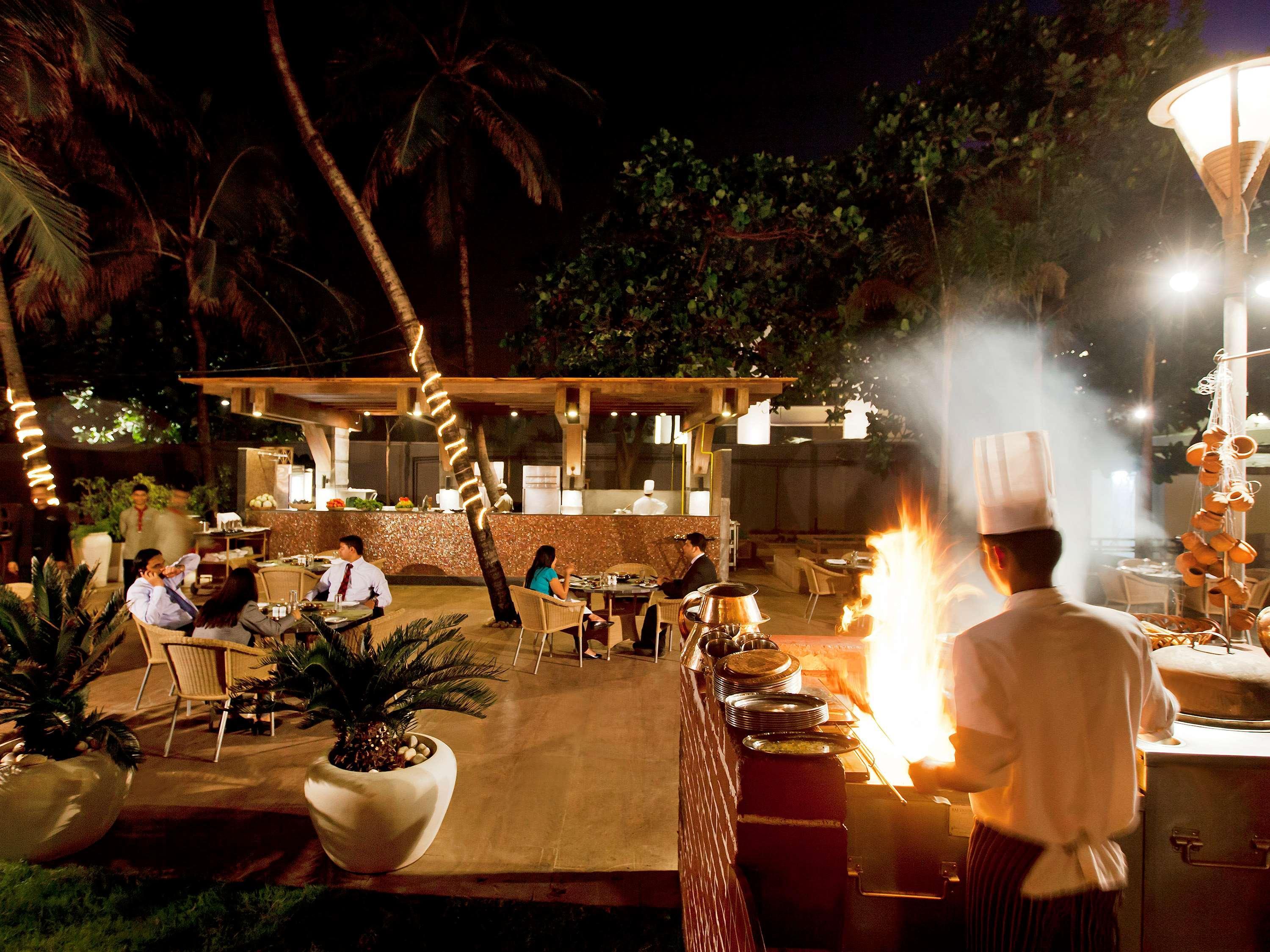 Novotel Mumbai Juhu Beach Bombaim Exterior foto The Park, Hyderabad